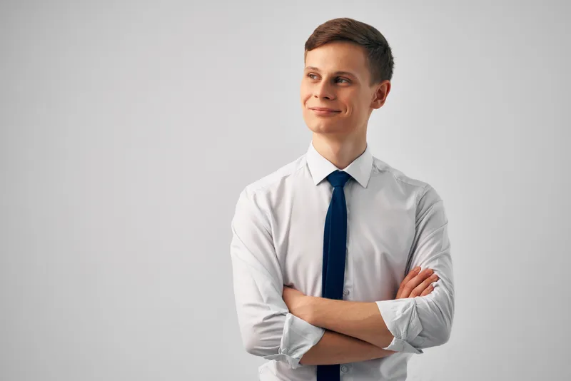 Мужчина в рубашке с галстуком, профессиональный менеджер, работа, официальный стиль