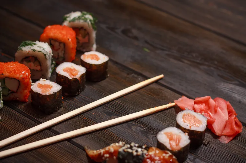 Суши, палочки, роллы, закуска, деликатес, японская кухня, гурман