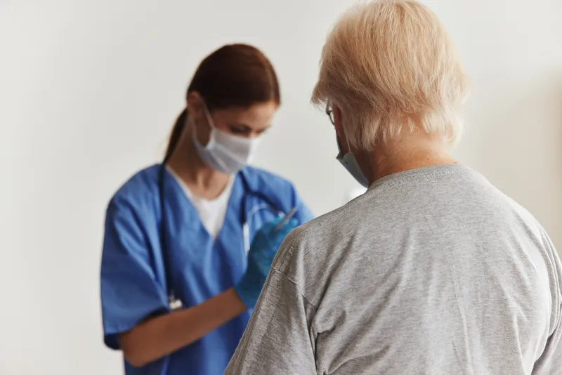 Пациент и врач, профессиональная консультация по лечению