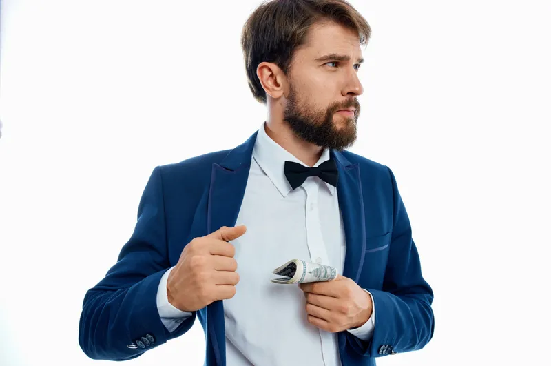 Мужчина в костюме, финансовый успех, изолированный фон
