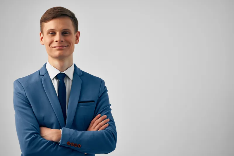 Деловой мужчина, успешный менеджер, работа в офисе, руководящая должность, профессионал