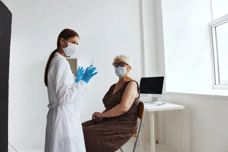 Пациент, вакцина, паспорт, больничное лечение