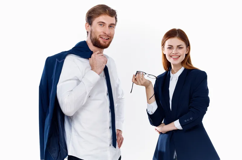 Коллеги по работе в деловых костюмах, предприниматели, общение в офисе, финансовая сфера