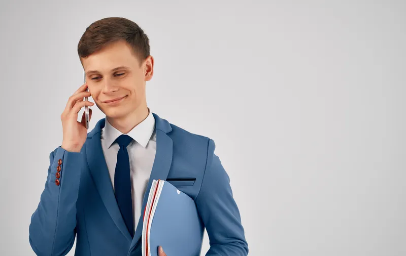 Деловой мужчина в костюме с галстуком, официальный менеджер, общение