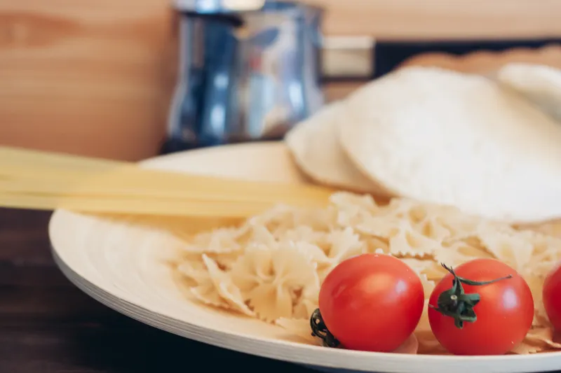 Паста с помидорами черри, домашняя кулинария, итальянская еда