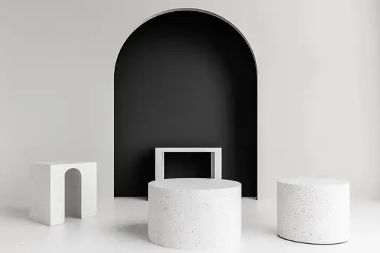 3D-рендер минималистичной сцены с белыми подиумами и чёрной аркой