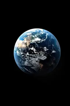 Впечатляющее изображение планеты Земля с драматическими облаками на тёмном небе на чёрном фоне