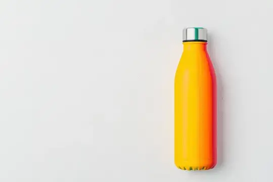 Яркая оранжевая бутылка для воды из нержавеющей стали, идеально подходящая для продвижения гидратации, фитнеса и экологичного образа жизни