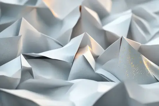 Абстрактный фон из мятой белой бумаги с острыми складками