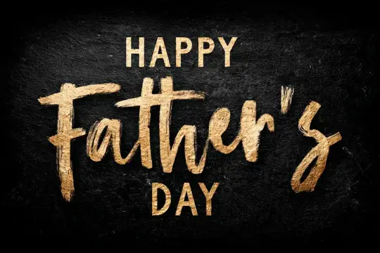 Золотая надпись Happy Father's Day на чёрном фоне