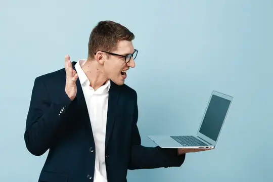 Мужчина, проблема, менеджер, предприниматель, блокнот, работа, печатает, используя, расстроенный, красивый, руководитель, сбитый с толку, парень, несчастный, онлайн, сотрудник, ноутбук, работающий…