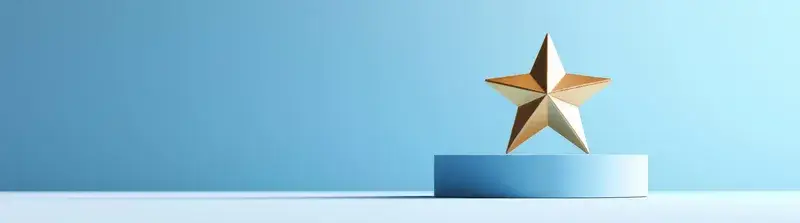 Великолепный золотой трофей в виде звезды на мягком голубом фоне, символизирующий достижение, успех и признание