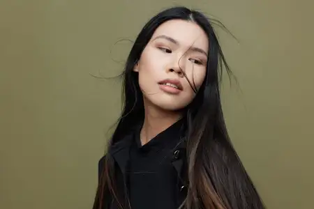 Женщина, косметика, девушка, лицо, волосы, привлекательность, женственность, салон, милый портрет, элегантность, японская внешность, черный цвет, кожа, азиатка, красивые длинные волосы, модель…