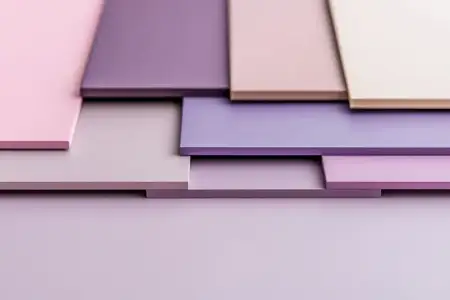 Композиция подчеркивает нежную цветовую гармонию, игру света и чистую геометрию, приглашая сосредоточиться на материале и форме
