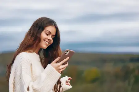 Селфи в горах на смартфон: авантюрная связь в киберпространстве