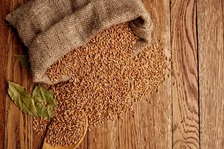 Крупы в мешке, натуральные продукты