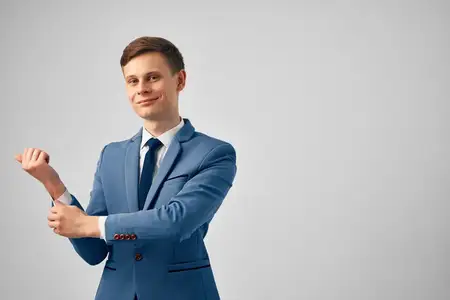 Бизнесмен в костюме, менеджер, работа в офисе, предприниматель