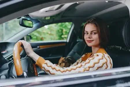 Автомобиль, водитель, женщина, улыбка