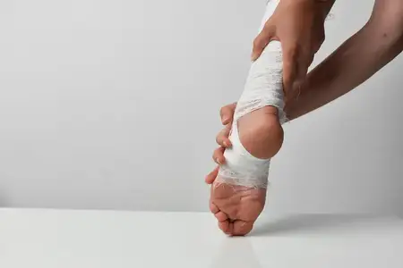 Забинтованная нога